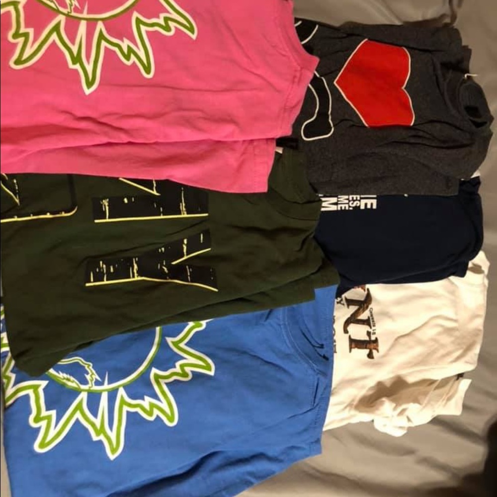 T-shirts